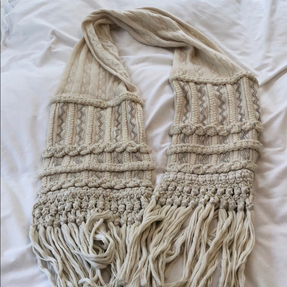 Carolina Herrera Cozy Knit Winter Scarf
